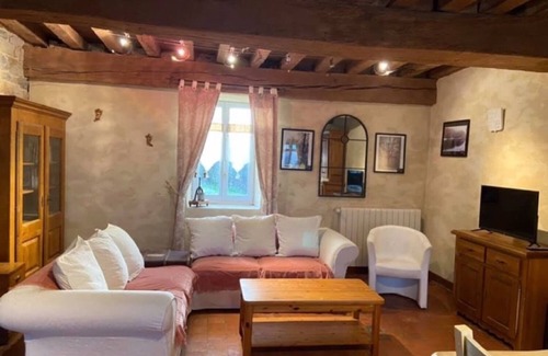 Brinay Other | Atypical cottage "the family is in the wheat".