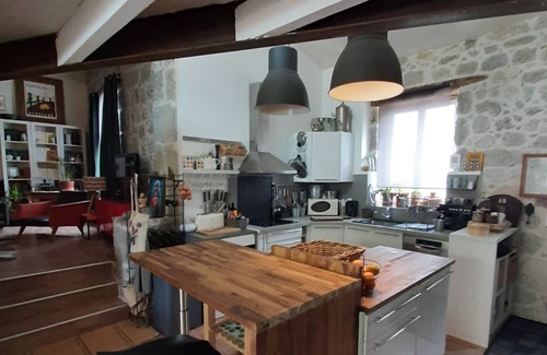 Nerac House | Atypical stone house in a charming village nestled in the heart of Gascony
