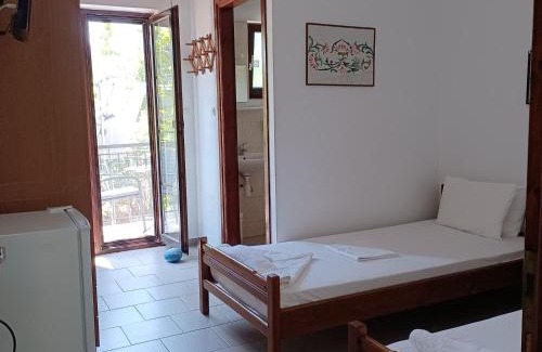 Kamariotissa House | Atzanou Rooms