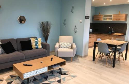 Villiers-Louis House | Au 24
