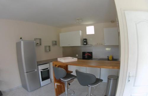 Parvillers-le-Quesnoy Apartment | Au bonheur des Anes - Gîte Topaze
