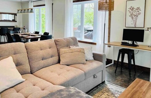 Le Haut-Saint-Francois Regional County Municipality Ski Chalet | Au bord du Lac Louise - Le Chardonnay