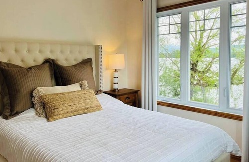 Le Haut-Saint-Francois Regional County Municipality Ski Chalet | Au bord du Lac Louise - Le Chardonnay