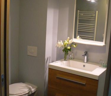 Lambersart Bed & Breakfast | Au Cèdre d'Or B&B