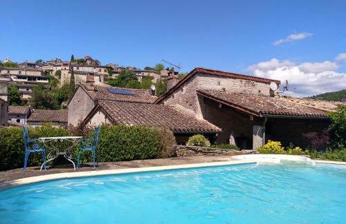 Bruniquel Villa | Au cœur de Bruniquel - Magnifique villa en pierres pour 7 personnes - Piscine privée - Poêle - Vue imprenable sur le village - Jardin - Garage