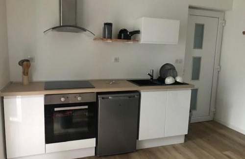 Saint-Julien-d'Asse Apartment | Au cœur de ville - MAIRIE
