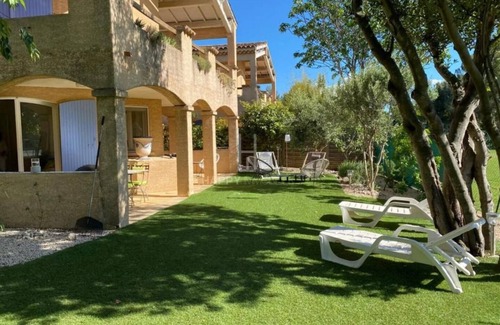 Paradou Apartment | Au Cœur des Alpilles Appart Rdc Jardin Piscine