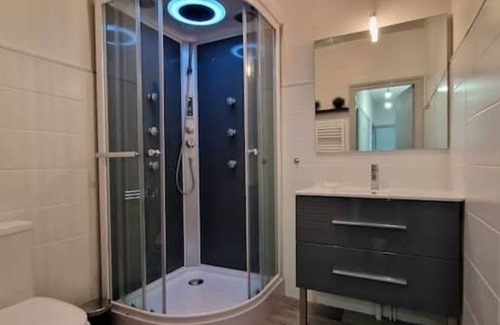Orcines Apartment | Au Cœur des Volcans, Face au puy de Dôme, 57 m²