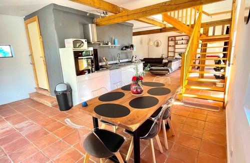 Lisle-sur-Tarn Other | Au Cœur du Vignoble, Chai 6 Pers Avec Piscine