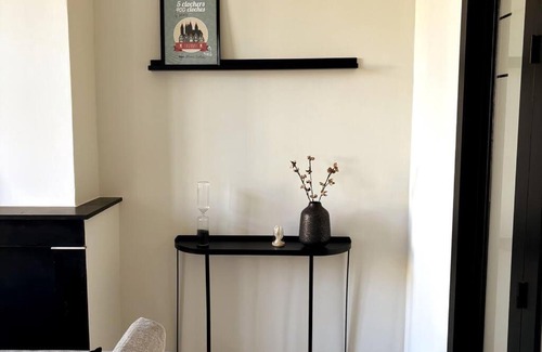 Tournai Apartment | Au Cabinet Childeric