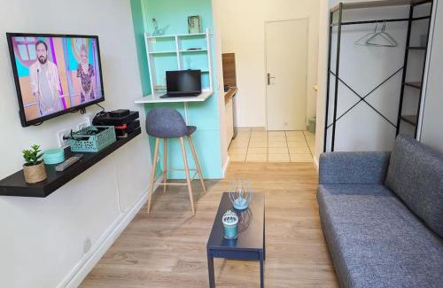 Saint-Martin Apartment | Au calme en ville, sans vis à vis et climatisé