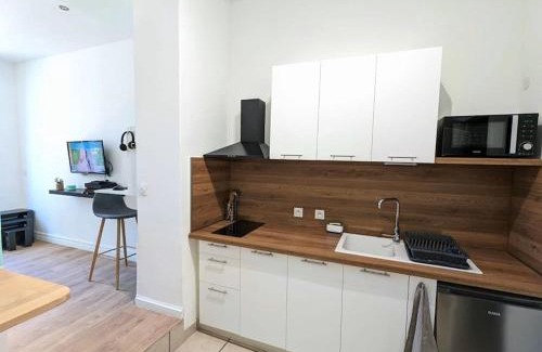 Saint-Martin Apartment | Au calme en ville, sans vis à vis et climatisé