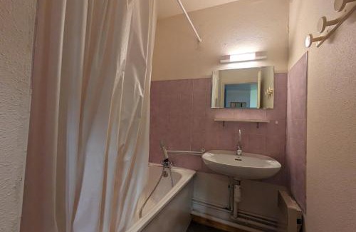 La Feclaz Apartment | Au centre de la station 6 personnes