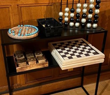Busset House | Au Ch'Alex