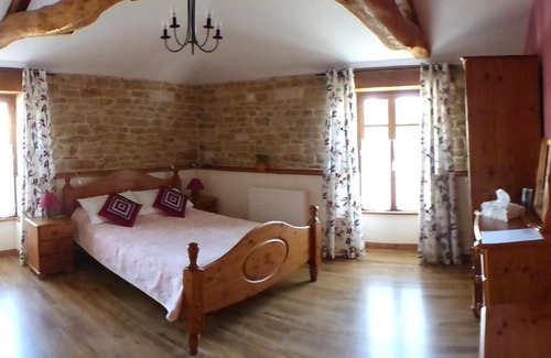 Saint-Juire-Champgillon Bed & Breakfast | Au clair du soleil