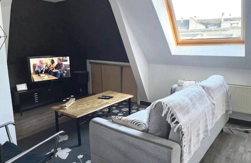 Centre Erlon Apartment | Au Coeur du Champagne, Découvrez un Logement Spacieux et Lumineux !