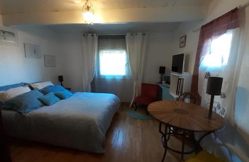Pierrefeu-du-Var Bed & Breakfast | Au Jardin Des Couleurs