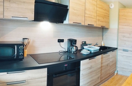 Gaillac Apartment | Au Levant de Marie Il: luxury apartment with swimming pool and gym
