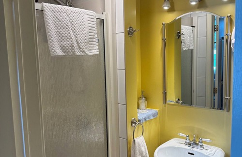 Magog Bed & Breakfast | Au Manoir de la rue Merry
