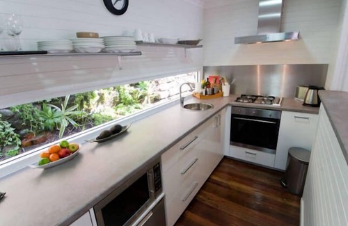 Milsons Passage Cottage | waterfront . MACKYS . outdoor firepit HAWKESBURY RIVER stunning views