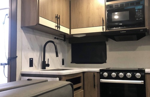 Auburn House | AU PARTY On The PLAINS RV Private CampsiteGameday