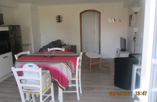 Ustaritz Apartment | AU Pays Basque, Entre mer et Montagne, au Calme, Appartement T3