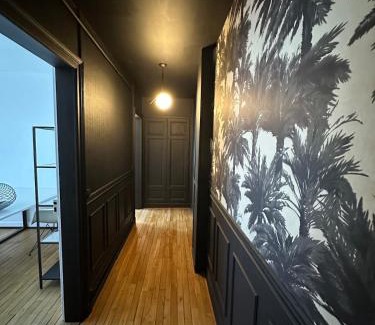 Reims City Centre Apartment | Au pied de la Cathédrale, bel appartement, lumineux avec 2 chambres