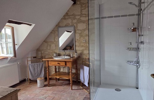 Gennes-Val-de-Loire House | AU PIED DU LAVOIR