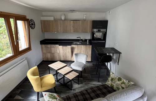 Saint-Gervais-les-Bains Apartment | Au Pied du Mont Blanc, au Coeur D'un Village Typique de Montagne
