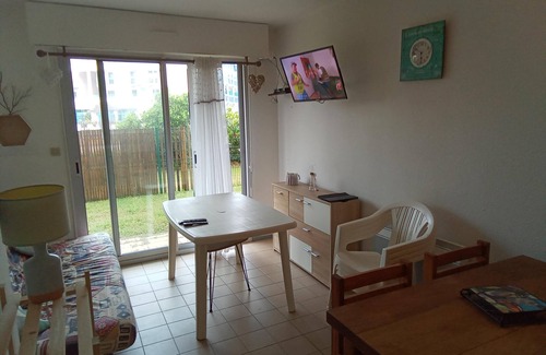 Hourtin Port Apartment | Au Port,agreable Appartement de Plain Pied Avec Terrasse