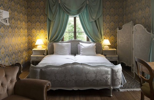 Monthey Hotel | Au Vieux Manoir