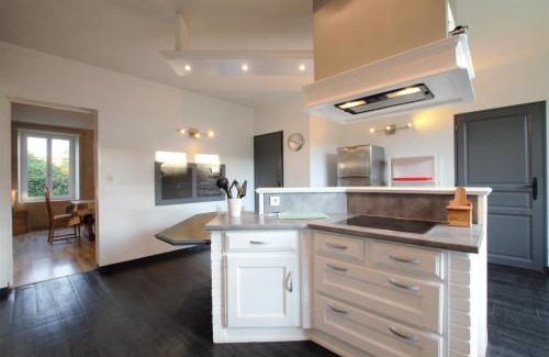 Trannes House | Aube au gite