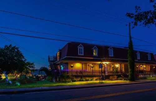 Kamouraska Hotel | Auberge Akamaraska