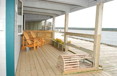Cheticamp Hotel | Auberge Bay Wind Suites