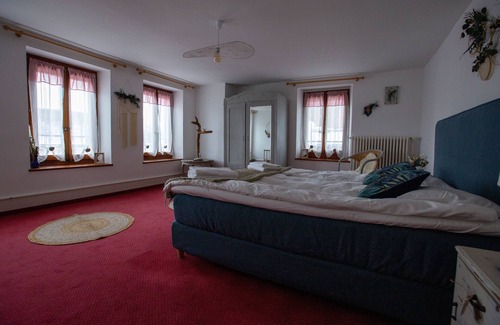 Corcelles-le-Jorat Hotel | Auberge Ben Ouais