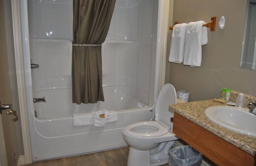Bouctouche Hotel | Auberge Bouctouche Inn & Suites