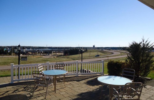 Bouctouche Hotel | Auberge Bouctouche Inn & Suites
