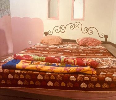 Abeme Hotel | Auberge Culturelle Les Belles Etoiles