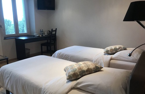 Dully Hotel | Auberge de Dully