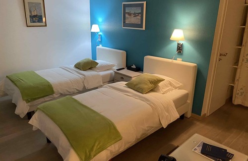 Dully Hotel | Auberge de Dully