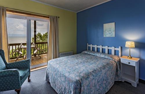 Riviere-du-Loup Regional County Municipality Hotel | Auberge de L'Anse