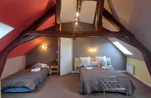 Dompierre-sur-Besbre Hotel | Auberge De L'Olive
