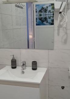 Moroni Hotel | AUBERGE de L'HIPPOCAMPE