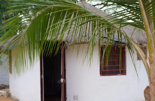 Mbour Hotel | Auberge des deux baobabs Warang