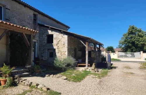 Roquebrune House | Auberge des Pensées - Deluxe Room 2