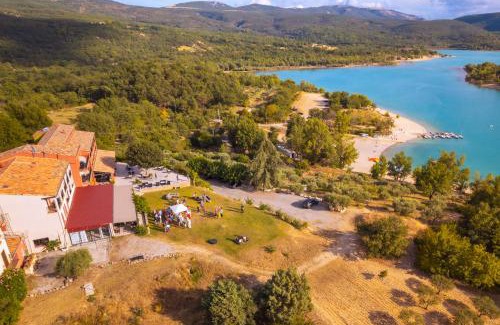 Les Salles-sur-Verdon Hotel | Auberge des Salles