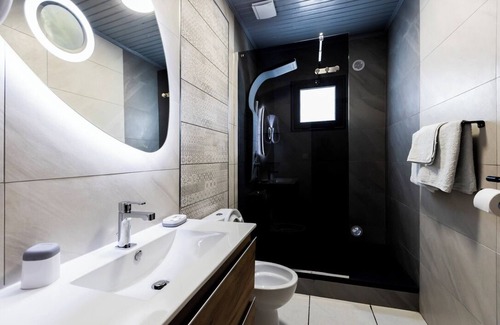 Saint-Joseph House | AUBERGE DESPRAIRIES