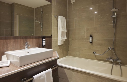 Municipality of Tilburg Hotel | Auberge du Bonheur