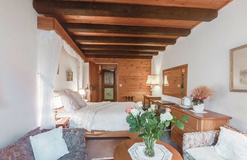 Monetier-les-Bains Hotel | Auberge du Choucas