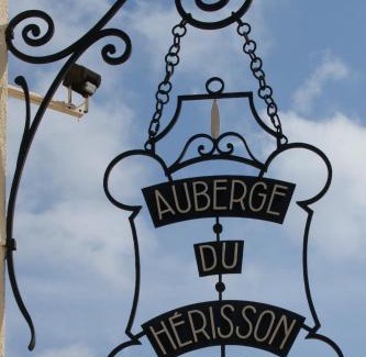 La Chaux-du-Dombief Hotel | Auberge du Hérisson